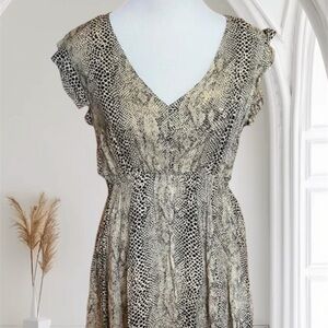 Jessica Simpson Elegant Black and White Patterned Dress Like New